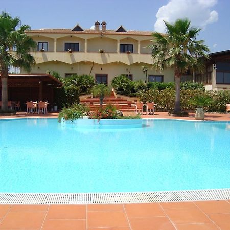 Tenuta Colle Degli Ulivi ซีบารี ภายนอก รูปภาพ